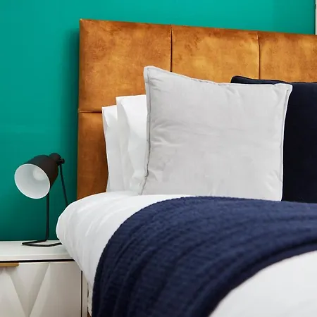 Apartment Sleek And Stylish 2 Bed In Clifton - Garden Bristol