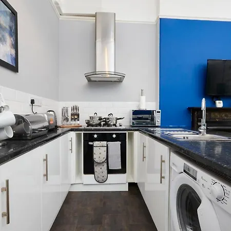 Apartment Sleek And Stylish 2 Bed In Clifton - Garden Bristol