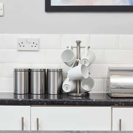Sleek And Stylish 2 Bed In Clifton - Garden Bristol
